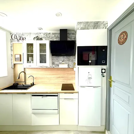 Le Bien-etre Du Ganelon 度假居 *